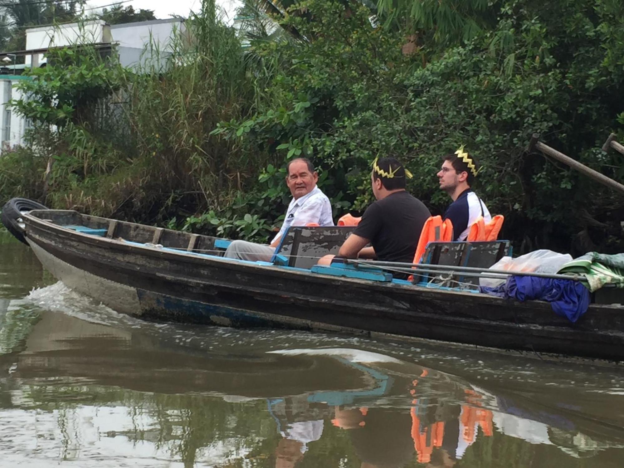 Mekong Farmstay Cantho - C.R Floating Market Can Tho Bagian luar foto